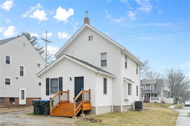 847 Sackett Avenue, Cuyahoga Falls, OH 44221