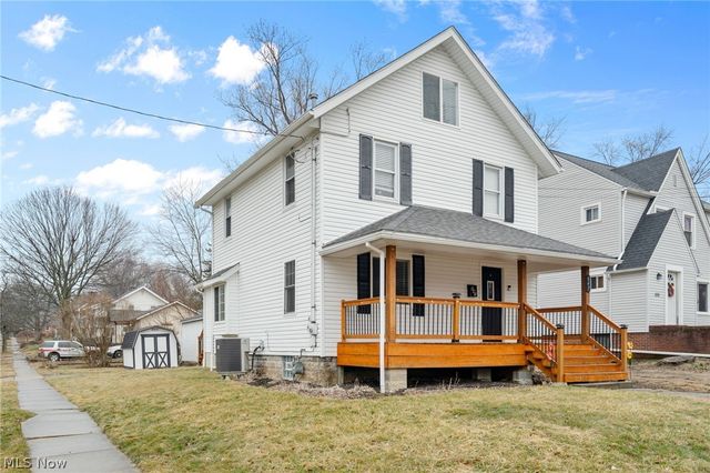847 Sackett Avenue, Cuyahoga Falls, OH 44221