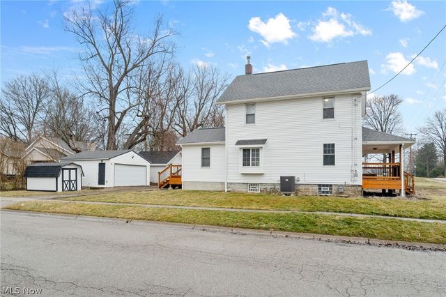 847 Sackett Avenue, Cuyahoga Falls, OH 44221