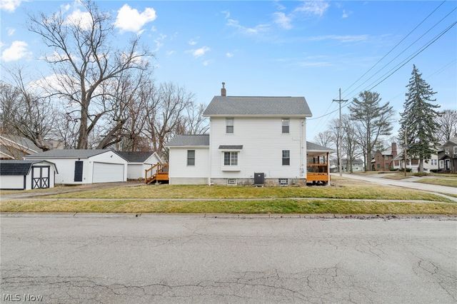 847 Sackett Avenue, Cuyahoga Falls, OH 44221
