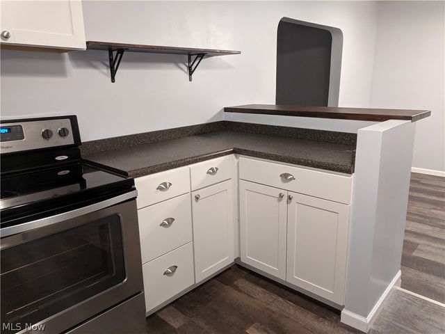 847 Sackett Avenue, Cuyahoga Falls, OH 44221