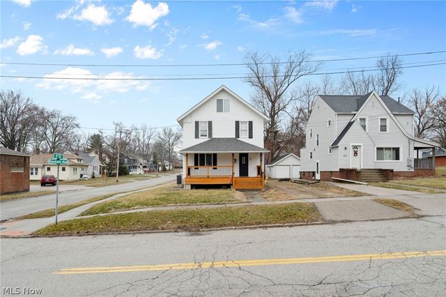 847 Sackett Avenue, Cuyahoga Falls, OH 44221