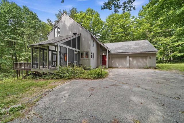 10 Eaton Road, Amherst, NH 03031