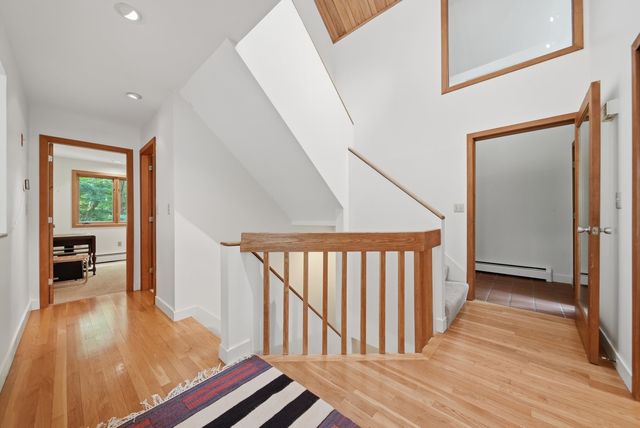 10 Eaton Road, Amherst, NH 03031
