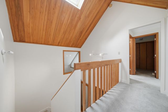 10 Eaton Road, Amherst, NH 03031