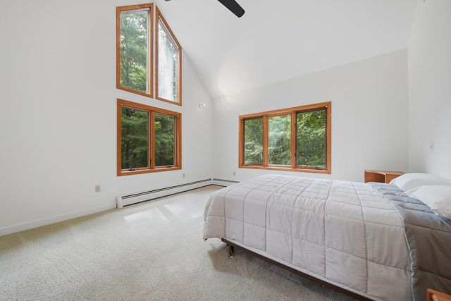 10 Eaton Road, Amherst, NH 03031