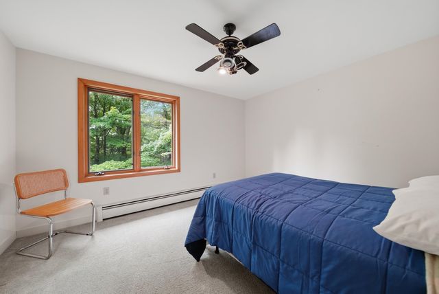 10 Eaton Road, Amherst, NH 03031