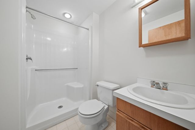 10 Eaton Road, Amherst, NH 03031