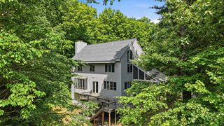 10 Eaton Road, Amherst, NH 03031
