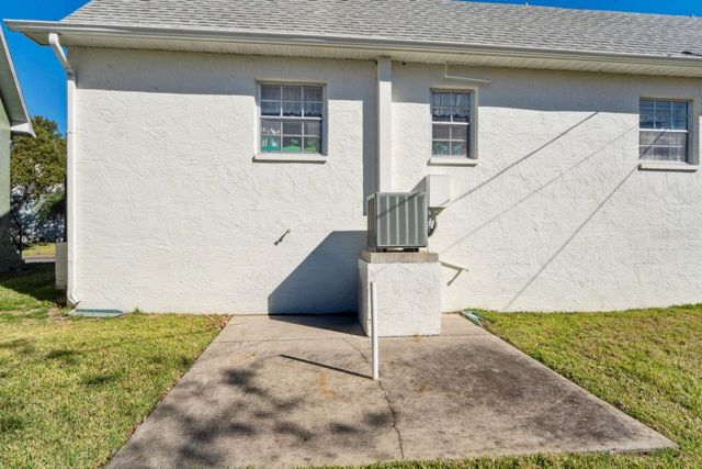 6710 HICKORYWOOD LN 1B, New Port Richey, FL 34653