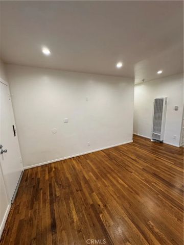 2573 N. Lincoln Street, Burbank, CA 91504