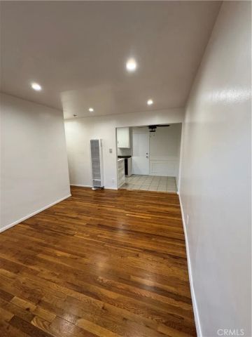 2573 N. Lincoln Street, Burbank, CA 91504