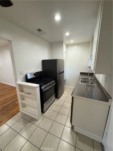 2573 N. Lincoln Street, Burbank, CA 91504