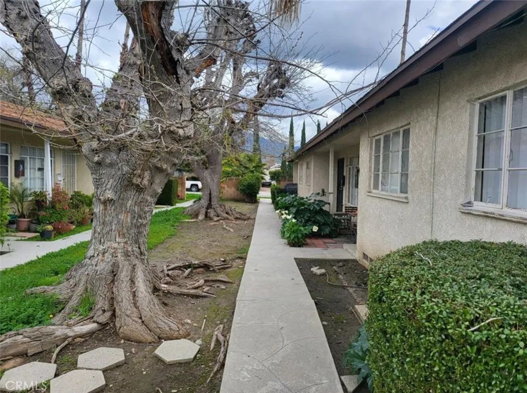 2573 N. Lincoln Street, Burbank, CA 91504