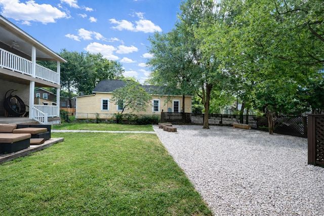 603 Granberry A Street, Humble, TX 77338
