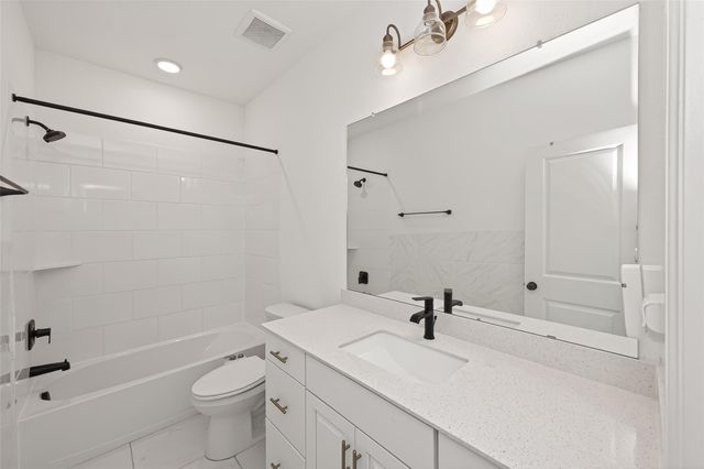 16915 Chapel Knox Drive, Humble, TX 77346