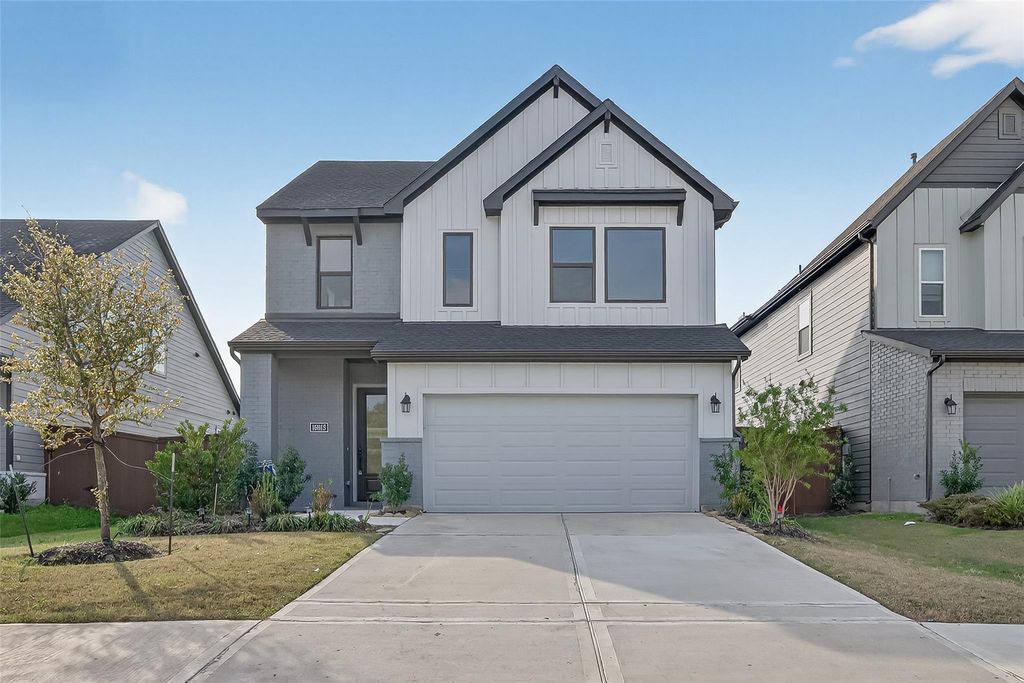 16915 Chapel Knox Drive, Humble, TX 77346