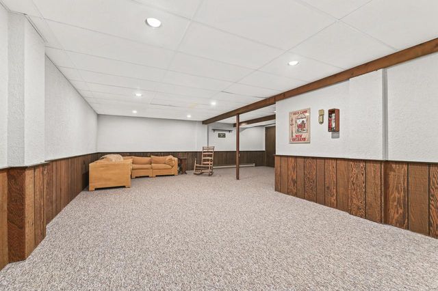 15720 W Roualt STREET, Brookfield, WI 53005