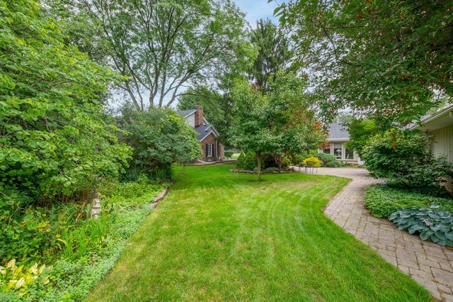 15720 W Roualt STREET, Brookfield, WI 53005