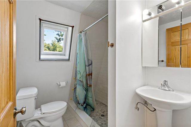 10 Partridge Drive, Exeter, RI 02822