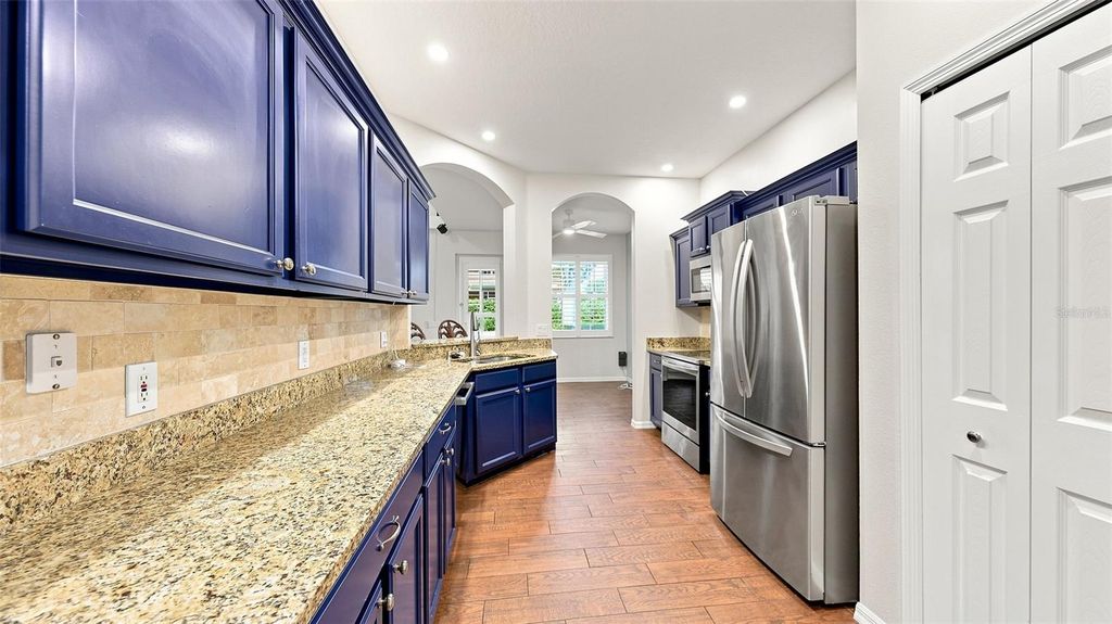 Image 12 of property listing at 6302 ROSEFINCH COURT 102, Bradenton, FL 34202