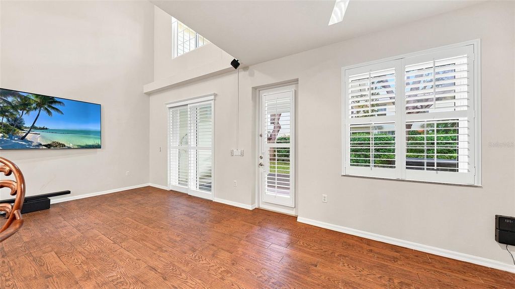 Image 15 of property listing at 6302 ROSEFINCH COURT 102, Bradenton, FL 34202