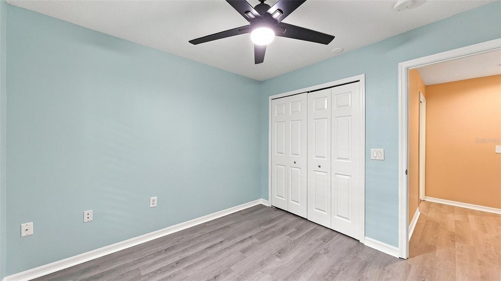 Image 40 of property listing at 6302 ROSEFINCH COURT 102, Bradenton, FL 34202