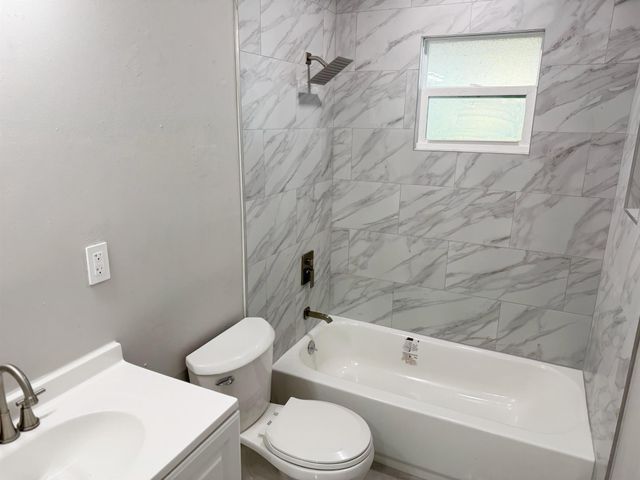 3195 Mcsherry Drive, Lake Worth, FL 33461