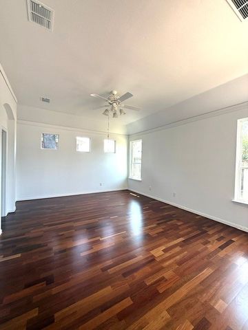 202 Stonegate Lane, Sunnyvale, TX 75182
