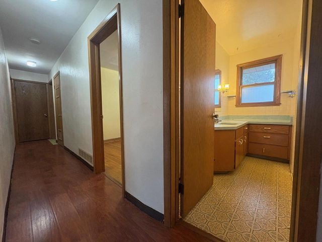 2421 Wallace Lake ROAD, West Bend, WI 53090