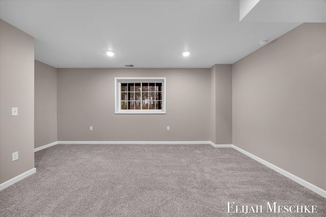 5630 Copper Sands Run, Fruitport Twp, MI 49415