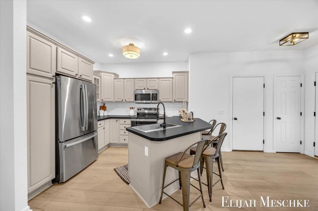 5630 Copper Sands Run, Fruitport Twp, MI 49415