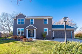 2000 Cloverview COURT, Waukesha, WI 53186