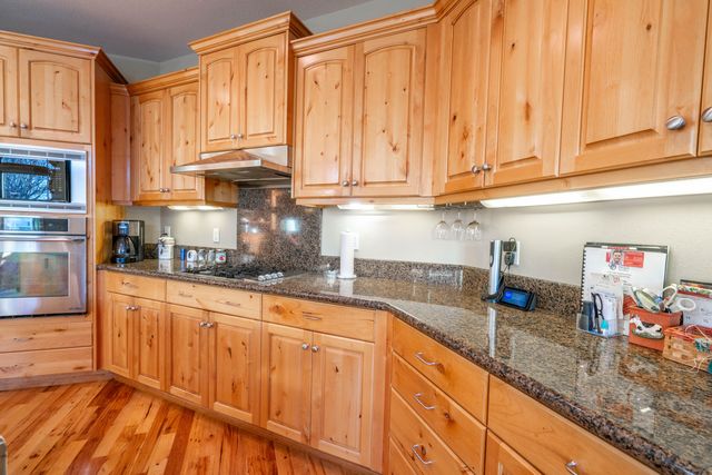 3571 SW 36th Place, Redmond, OR 97756