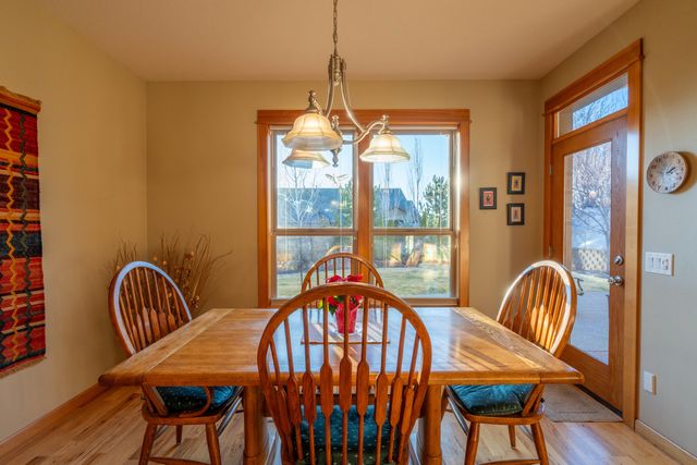 3571 SW 36th Place, Redmond, OR 97756