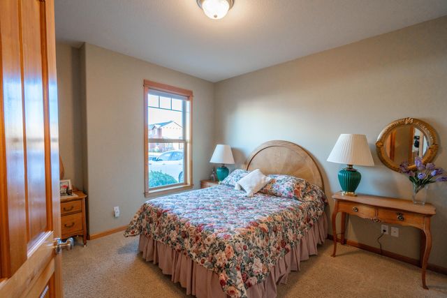 3571 SW 36th Place, Redmond, OR 97756