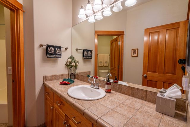 3571 SW 36th Place, Redmond, OR 97756