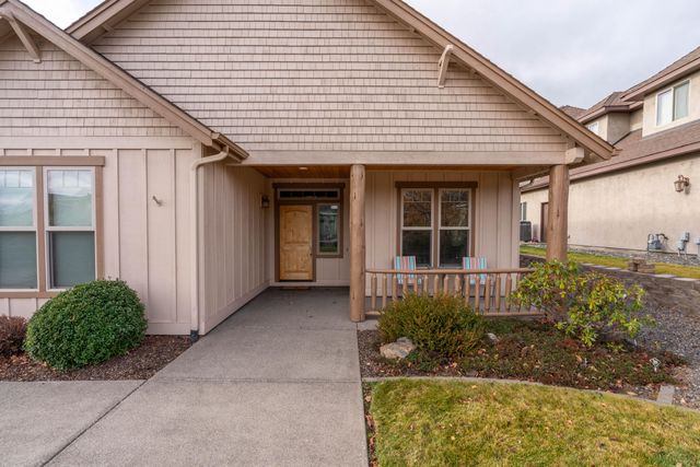 3571 SW 36th Place, Redmond, OR 97756
