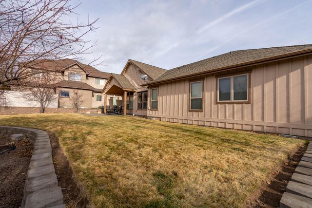 3571 SW 36th Place, Redmond, OR 97756