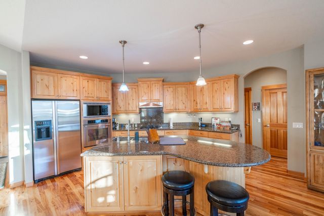 3571 SW 36th Place, Redmond, OR 97756