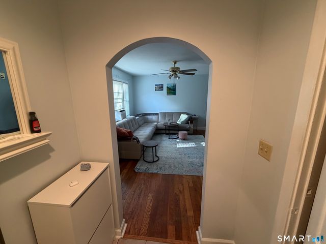 325 North Bishop Avenue Bld 93 Apt 25, Bridgeport, CT 06610
