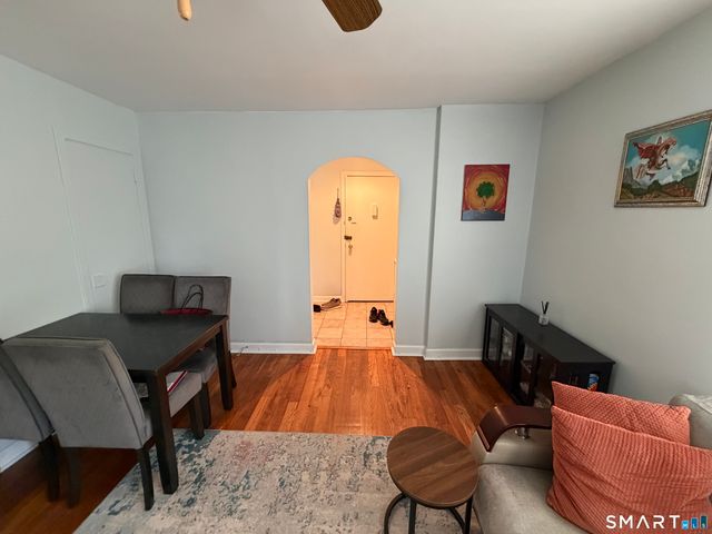 325 North Bishop Avenue Bld 93 Apt 25, Bridgeport, CT 06610