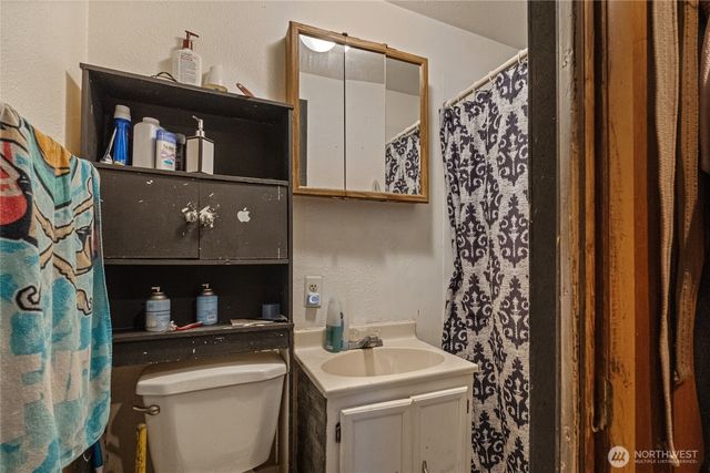 314 3rd Avenue W, Omak, WA 98841