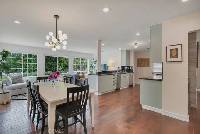 24336 Hartland Street, West Hills, CA 91307