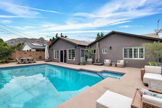 24336 Hartland Street, West Hills, CA 91307
