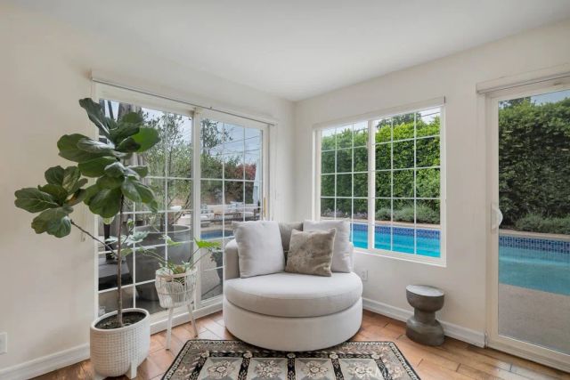 24336 Hartland Street, West Hills, CA 91307