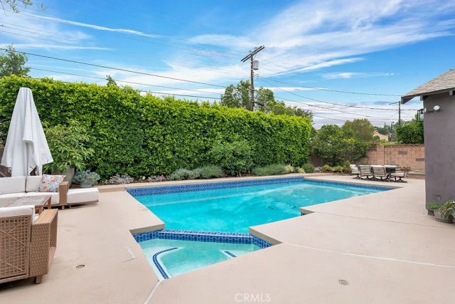 24336 Hartland Street, West Hills, CA 91307