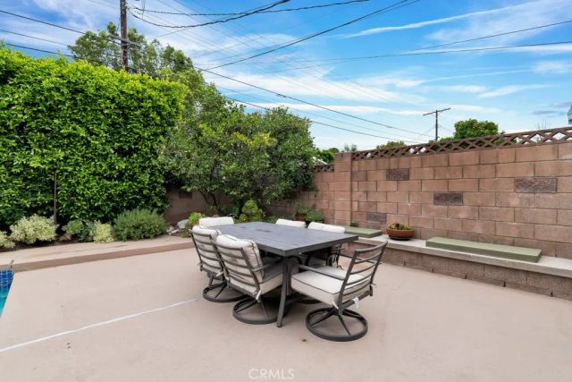 24336 Hartland Street, West Hills, CA 91307
