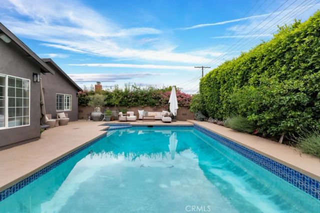 24336 Hartland Street, West Hills, CA 91307