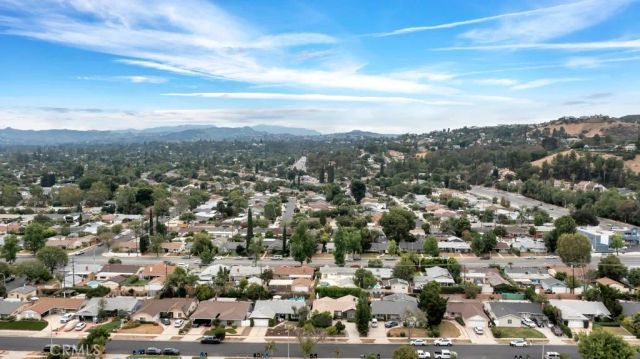 24336 Hartland Street, West Hills, CA 91307